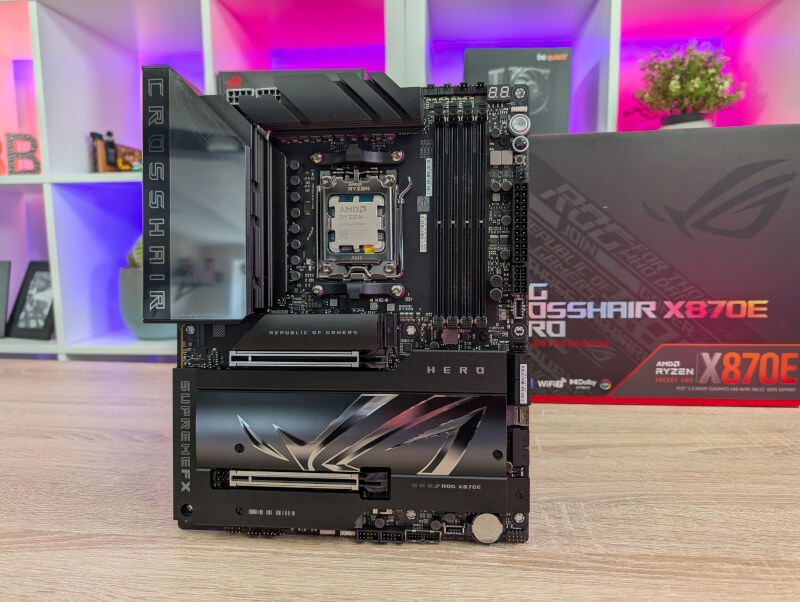 ASUS ROG Crosshair X870E Hero front design.jpg